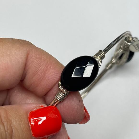 BOURBON & BOWETIES silver tone faceted black bracelet bangle jewelry wire wrap - Picture 1 of 11